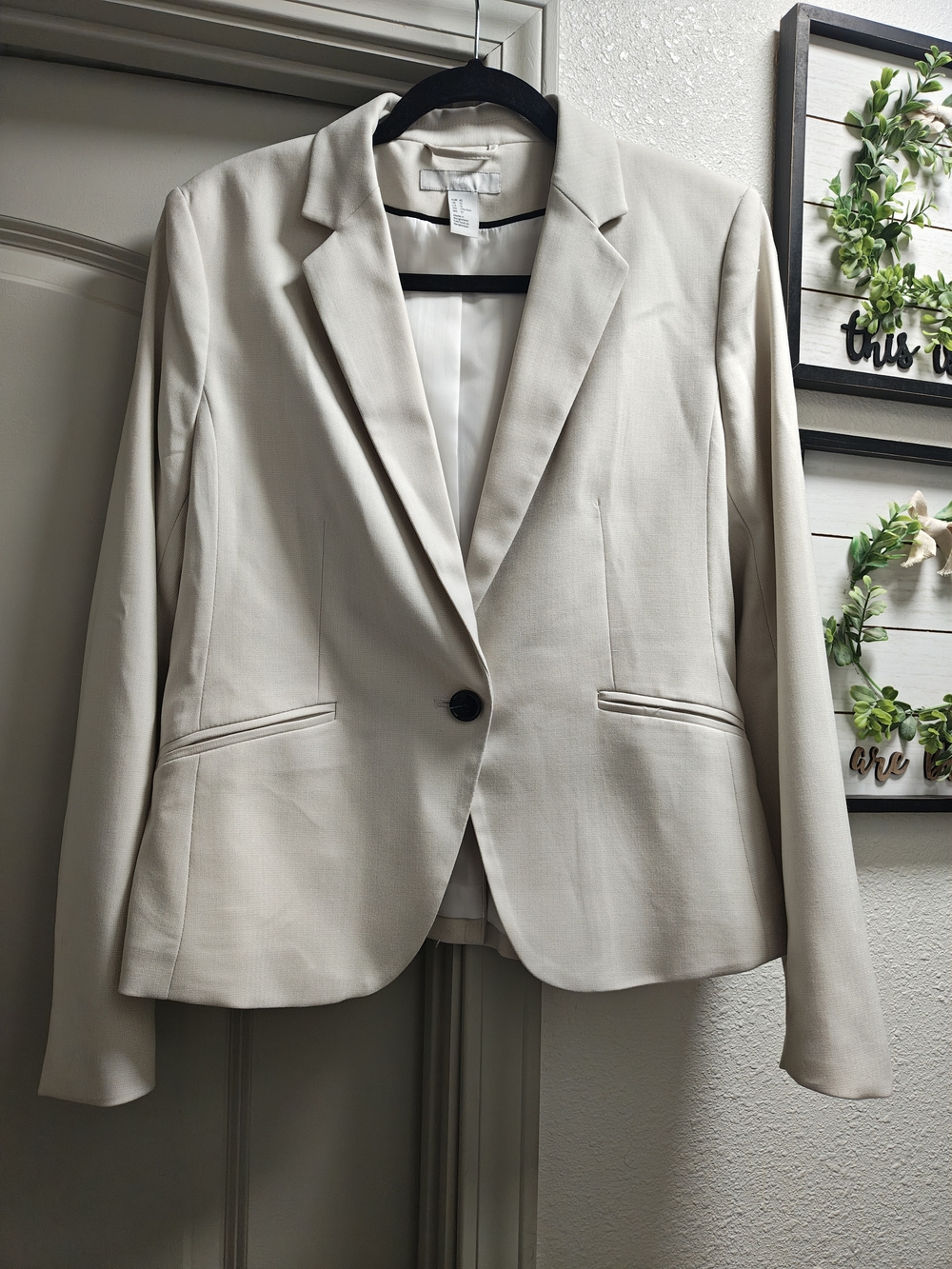 H&M Cream Single-Button Blazer